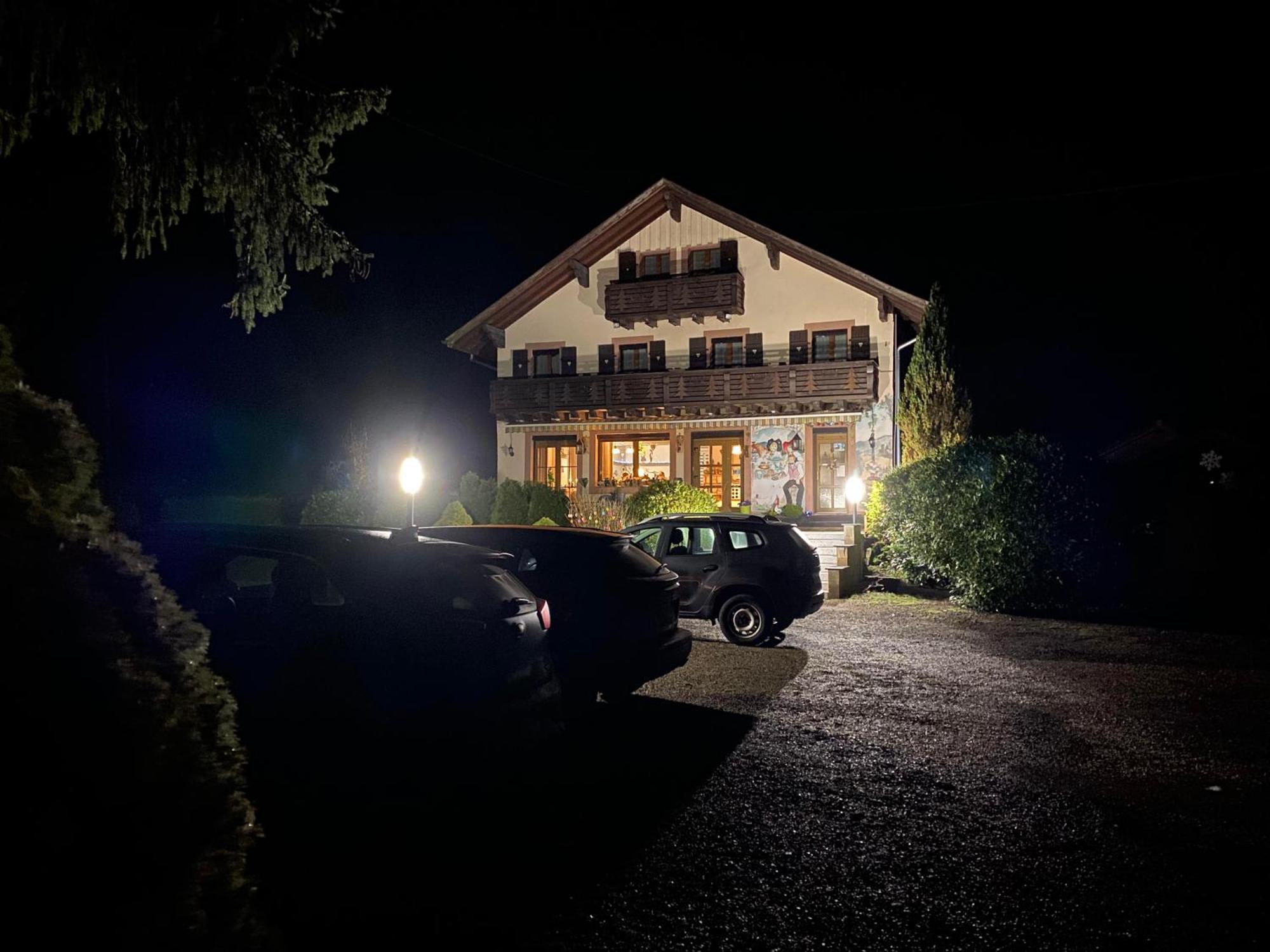 Chambres D'Hotes Des Cascades St-Nicolas Kruth Eksteriør billede